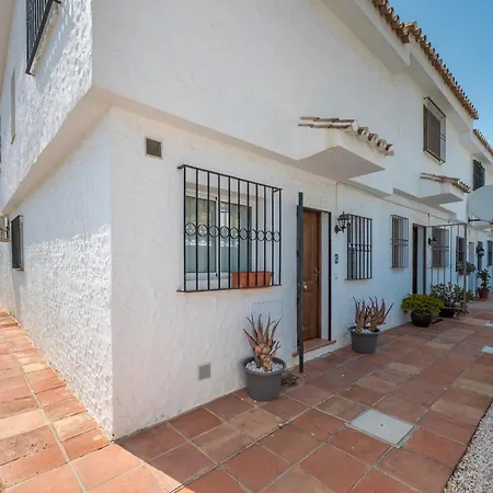 Cozy Terraced House Near The * Estepona