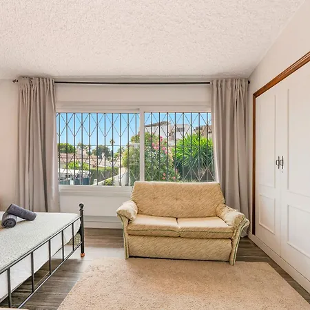 Cozy Terraced House Near The Holiday home Estepona